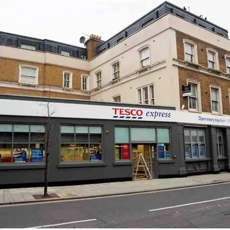 Spacious One Bedroom Private Flat In Brixton +Wifi London Exterior photo
