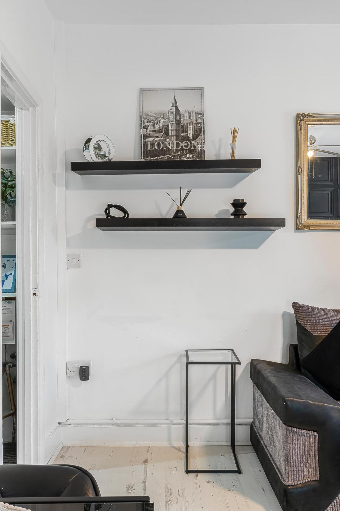 Apartment Spacious One Bedroom Private Flat In Brixton +wifi