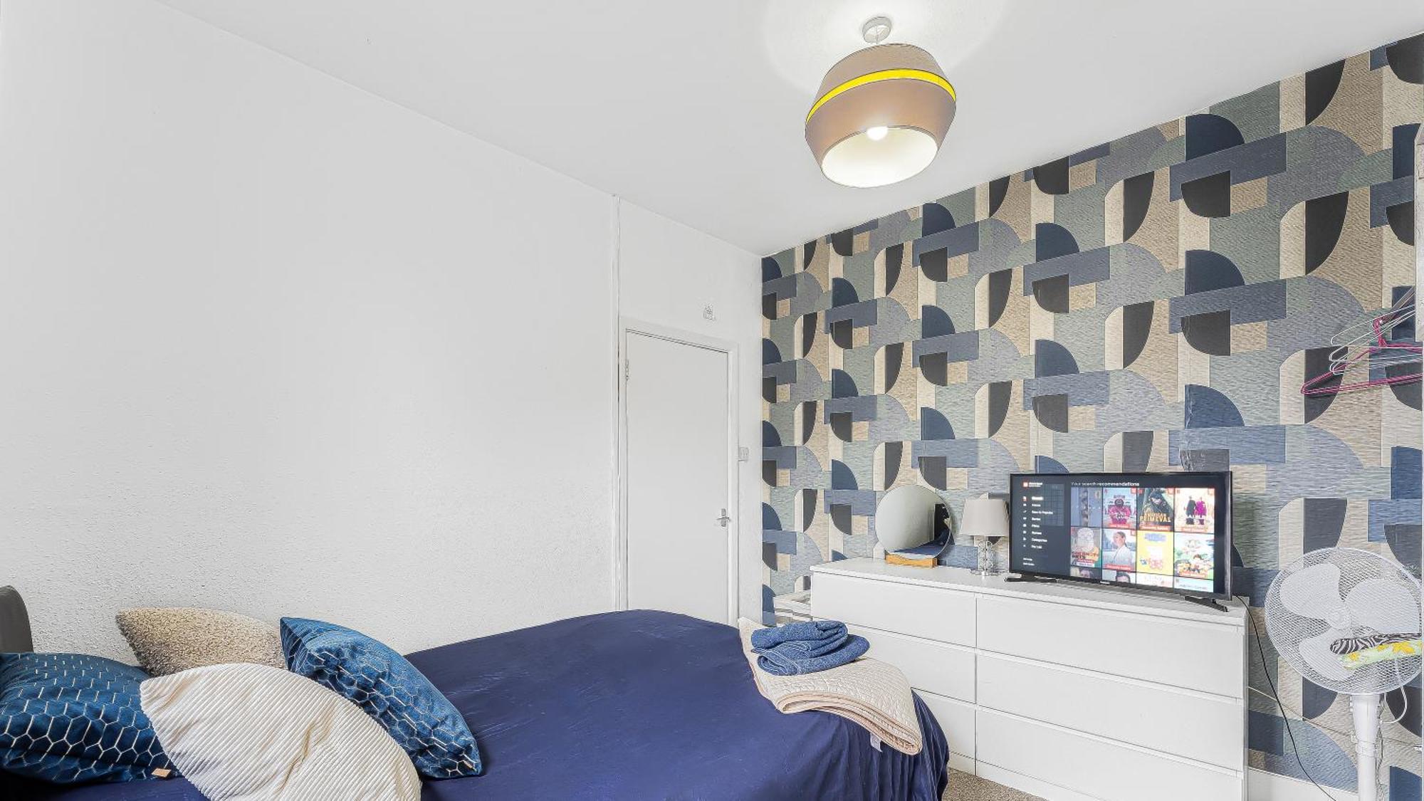 Spacious One Bedroom Private Flat In Brixton +wifi